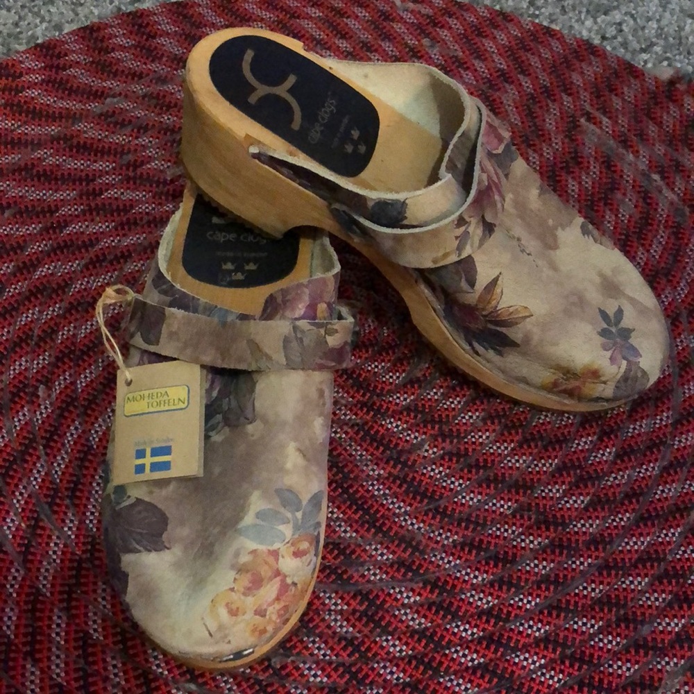 Cape Clogs Leather Floral Print Size 40